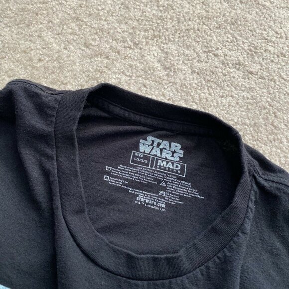 Star Wars T-Shirt Size L Mad Engine Graphic Print Baby Yoda The Mandalorian TV - Picture 11 of 11